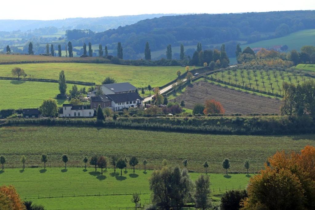Rustig Gelegen Woning In Het Groen Nr 140 Simpelveld Kültér fotó
